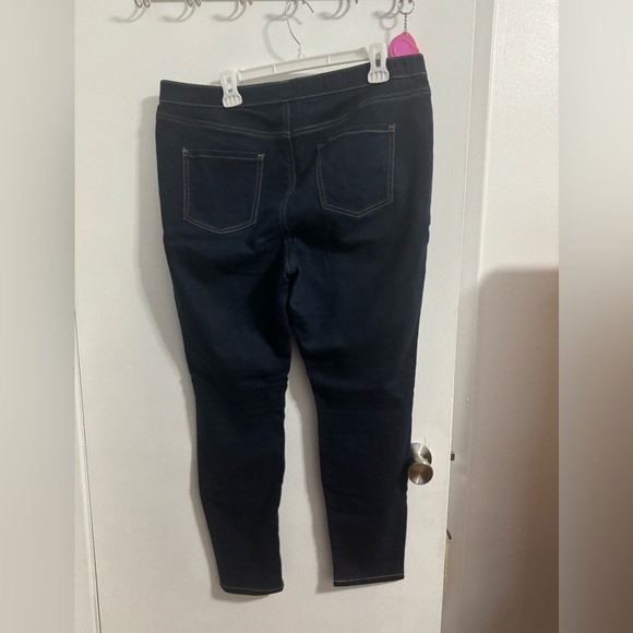 Simply Vera Jean Leggings - Picture 2 of 3